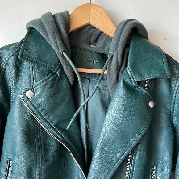 Dark green jacket - Picture 2 of 6